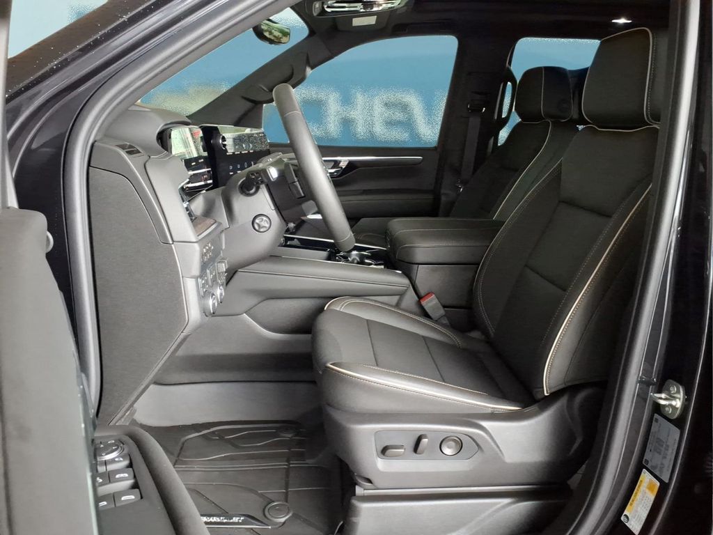 2026 Chevrolet Tahoe Premier - Photo 17