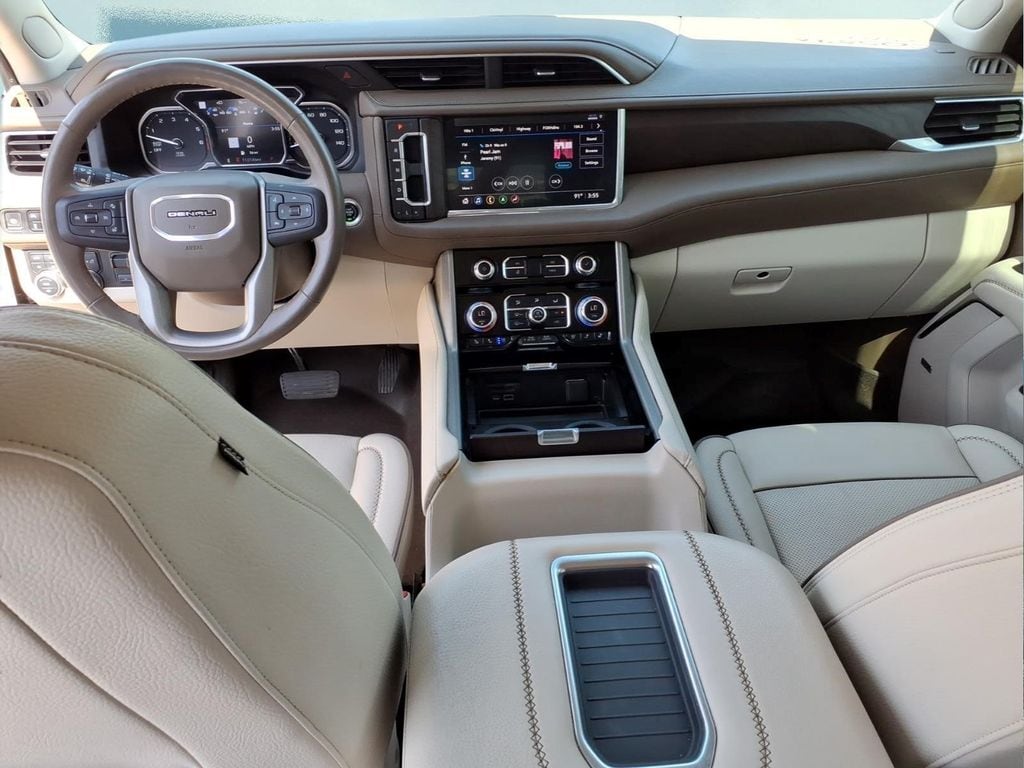 2021 GMC Yukon Denali - Photo 15