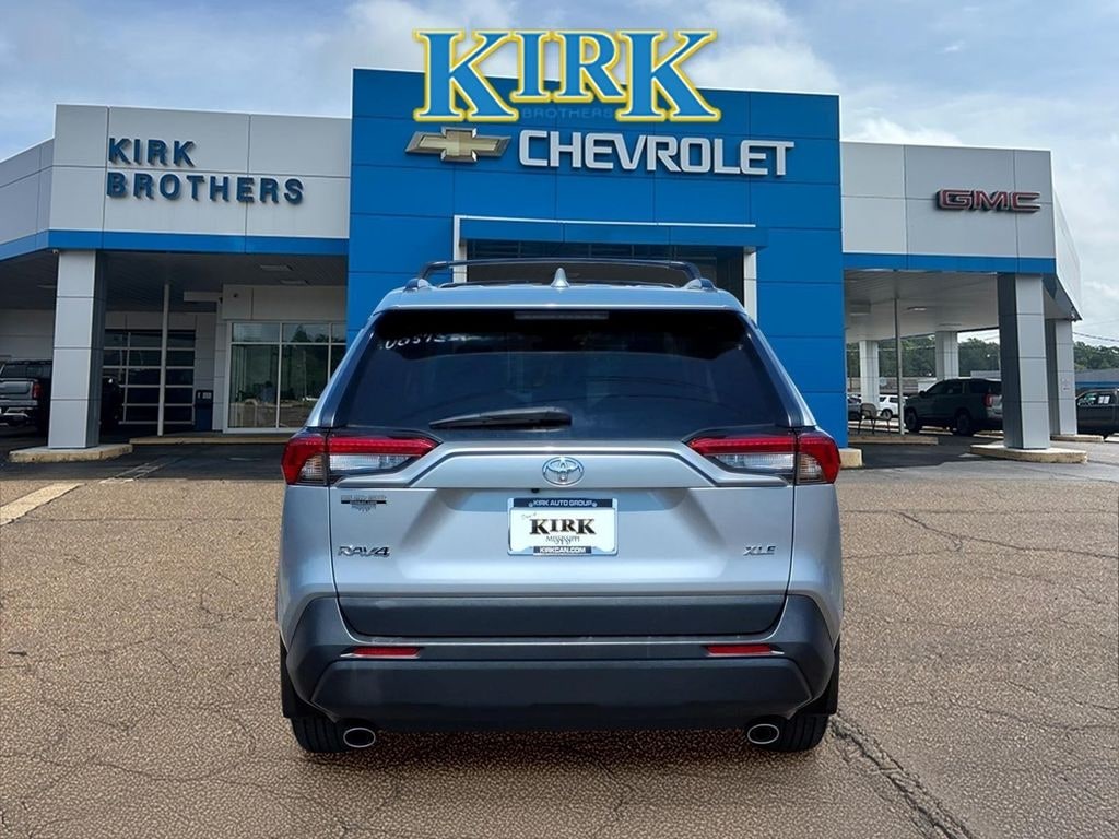 Used 2022 Toyota RAV4 XLE SUV
