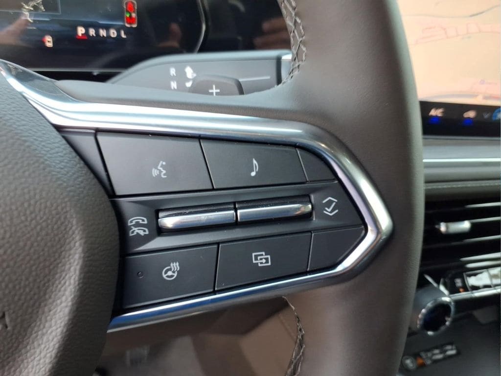 2026 Chevrolet Suburban Z71 - Photo 23