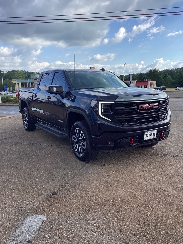 Used 2024 GMC Sierra 1500 AT4 with VIN 3GTUUEE85RG230160 for sale in Grenada, MS