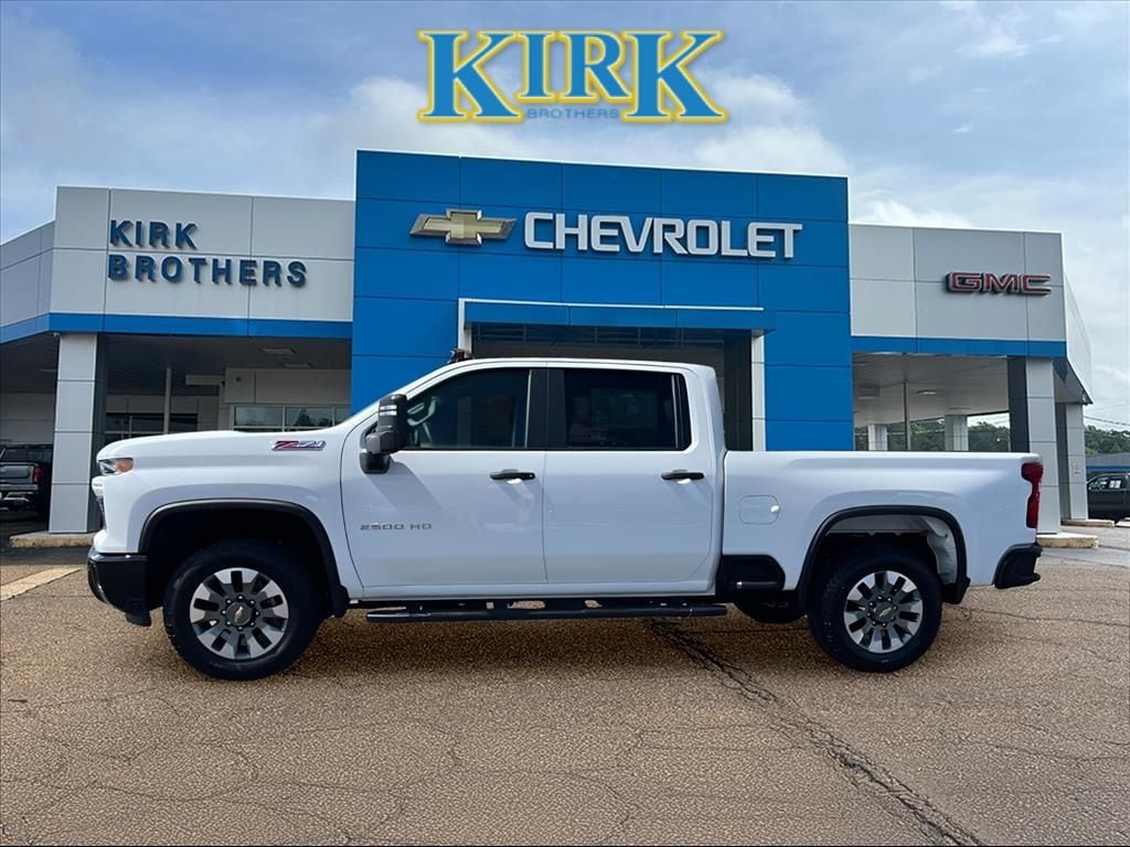 New 2025 Chevrolet Silverado 2500 HD Custom Truck