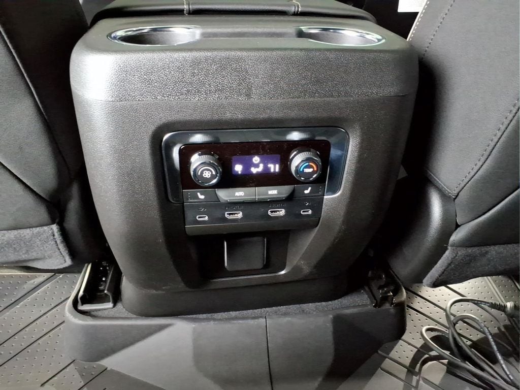 2026 Chevrolet Tahoe Premier - Photo 13