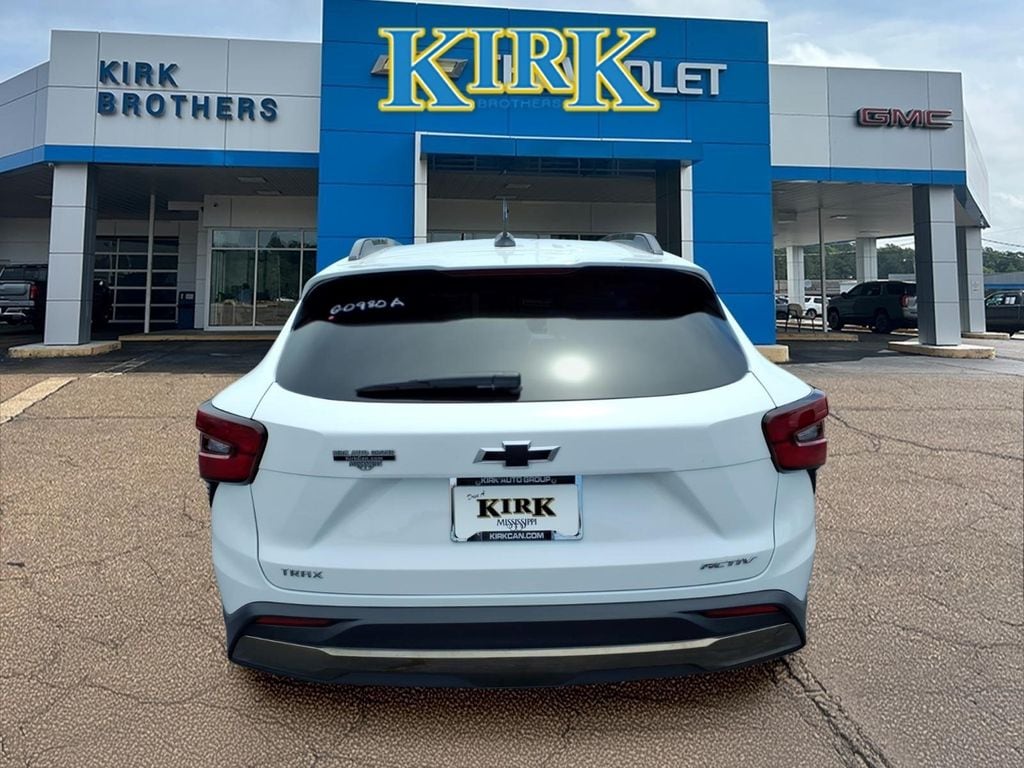 Used 2024 Chevrolet Trax Activ SUV