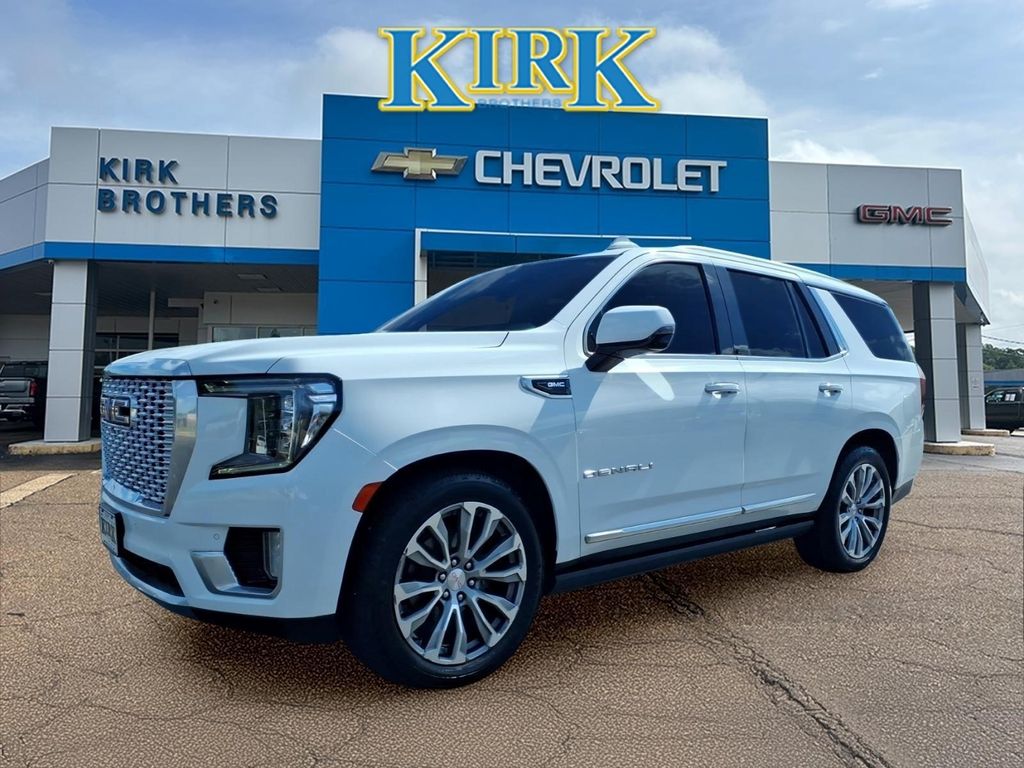 2021 GMC Yukon 4WD Denali's photo
