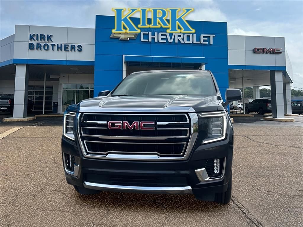 2023 GMC Yukon SLT - Photo 3