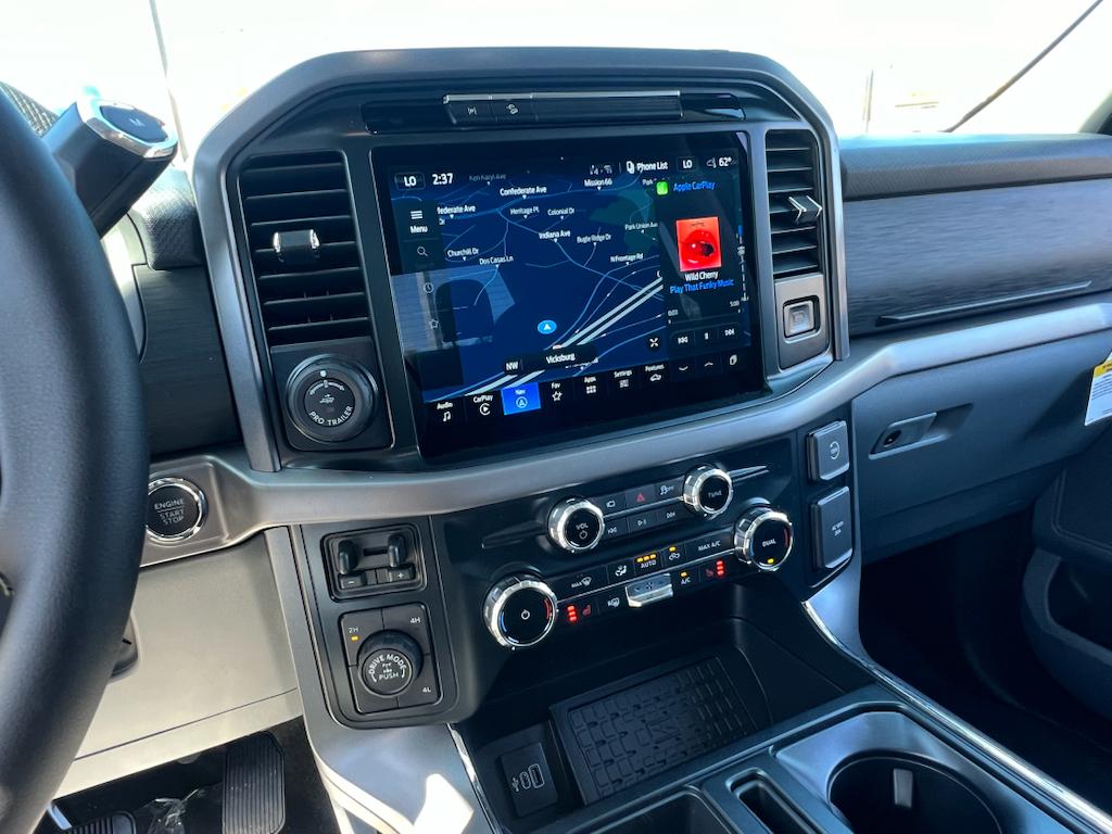 2025 Ford F-150 XLT - Photo 19