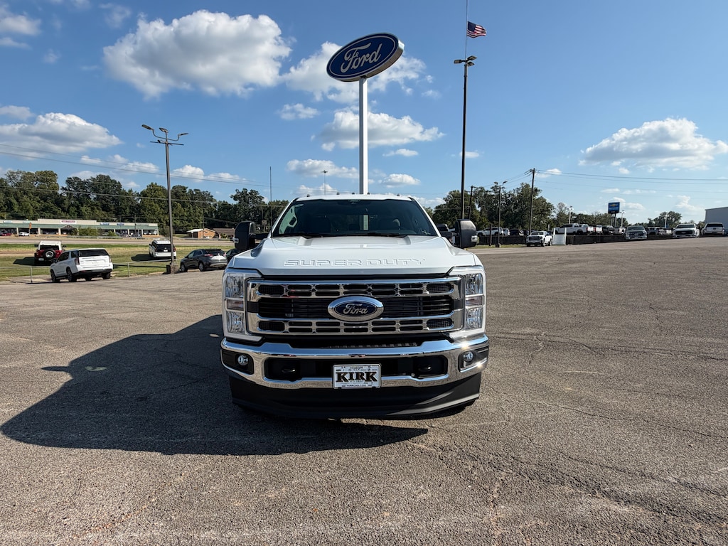New 2026 Ford F-250 XLT Crew Cab