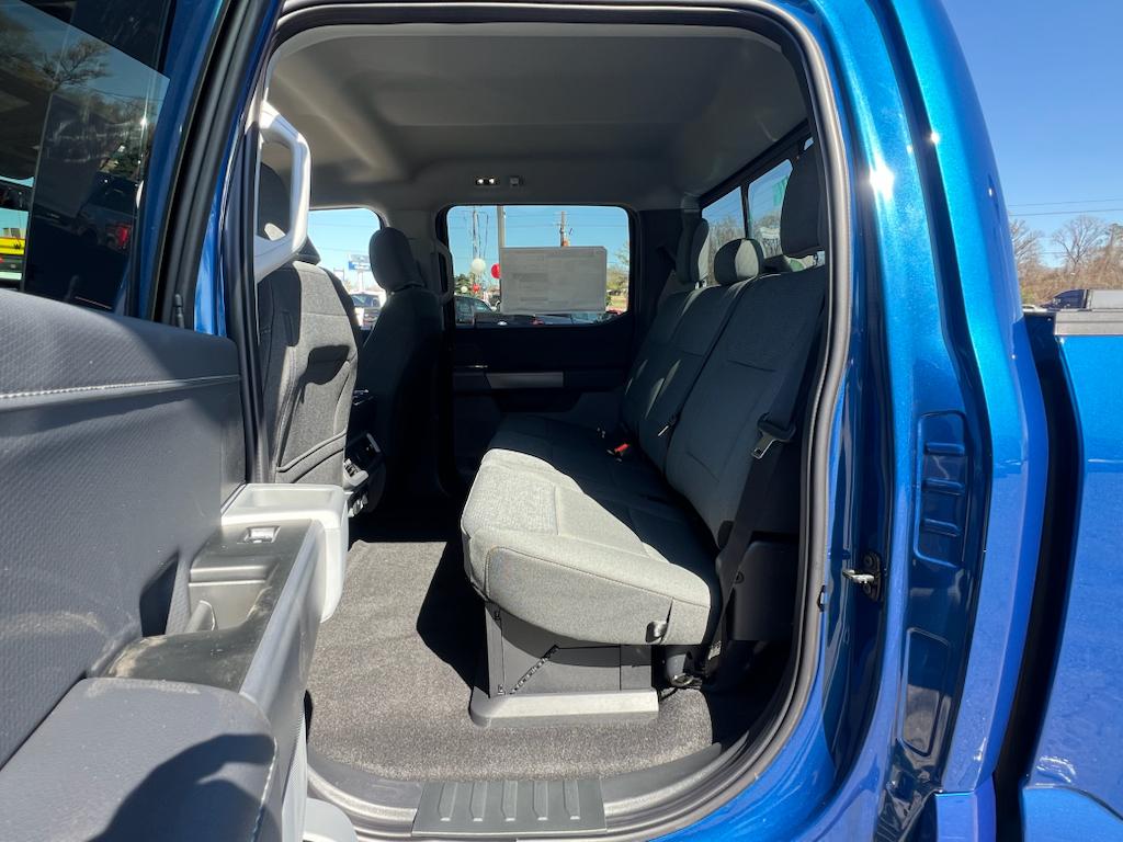 2025 Ford F-150 XLT - Photo 30