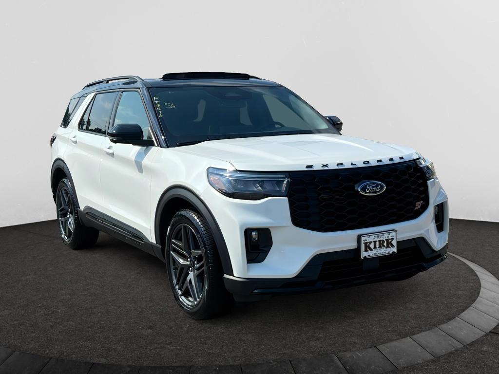 2025 Ford Explorer ST (PL535)'s photo