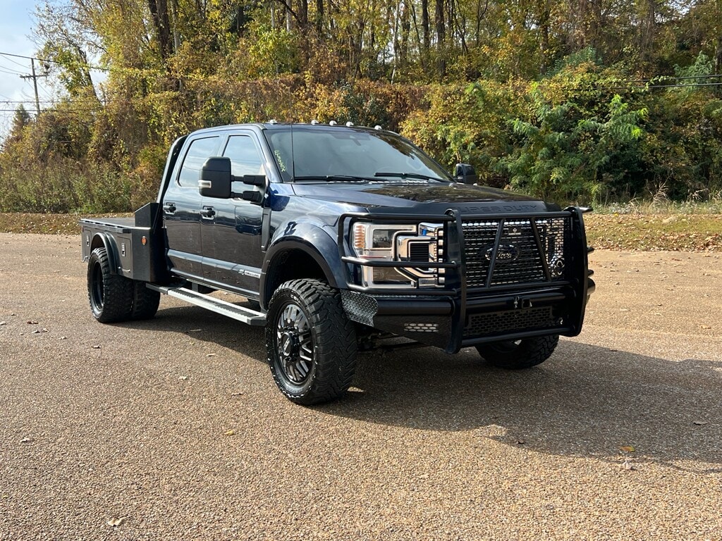 2022 Ford F-450 Lariat 4x4 Crew Cab 8' Box DRW's photo