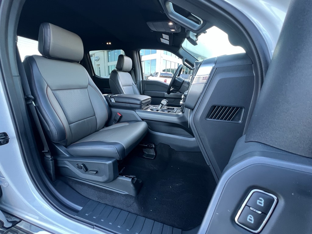 2025 Ford F-150 Lariat - Photo 38