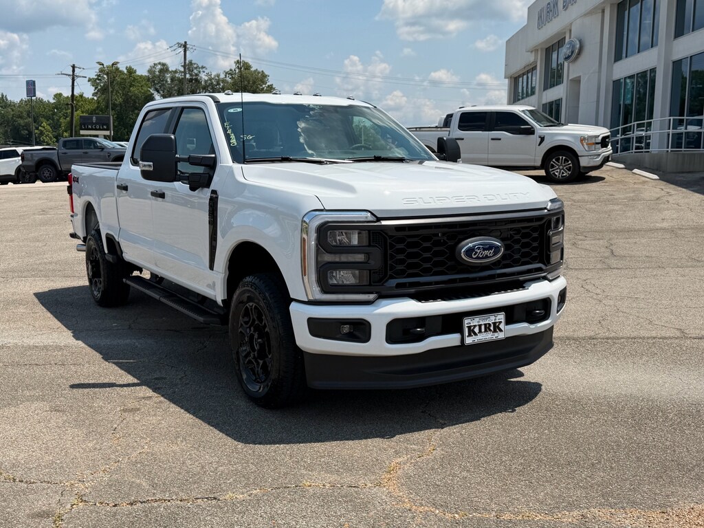 New 2026 Ford F-250 XL Crew Cab