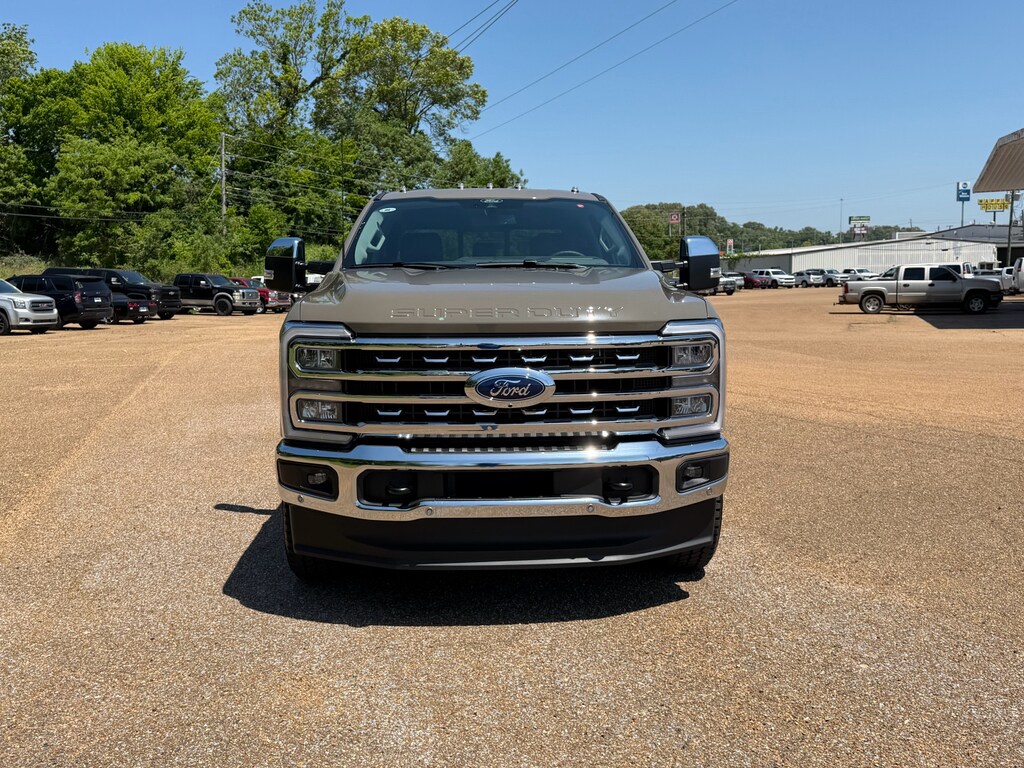 New 2026 Ford F-250 Lariat Crew Cab