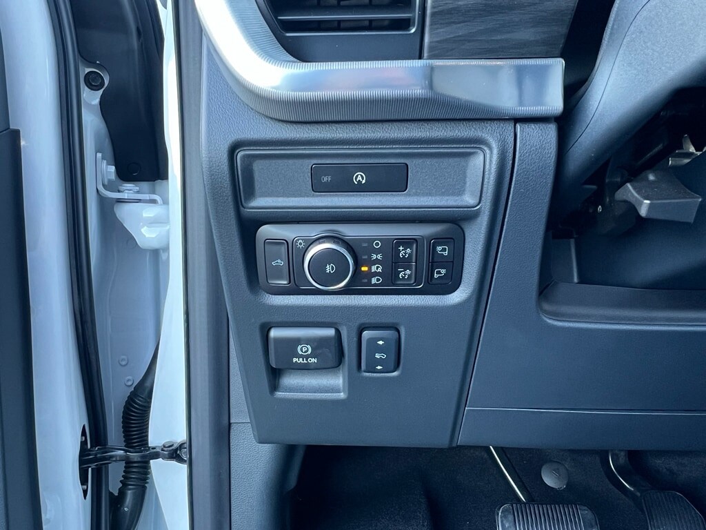 2025 Ford F-150 Lariat - Photo 11