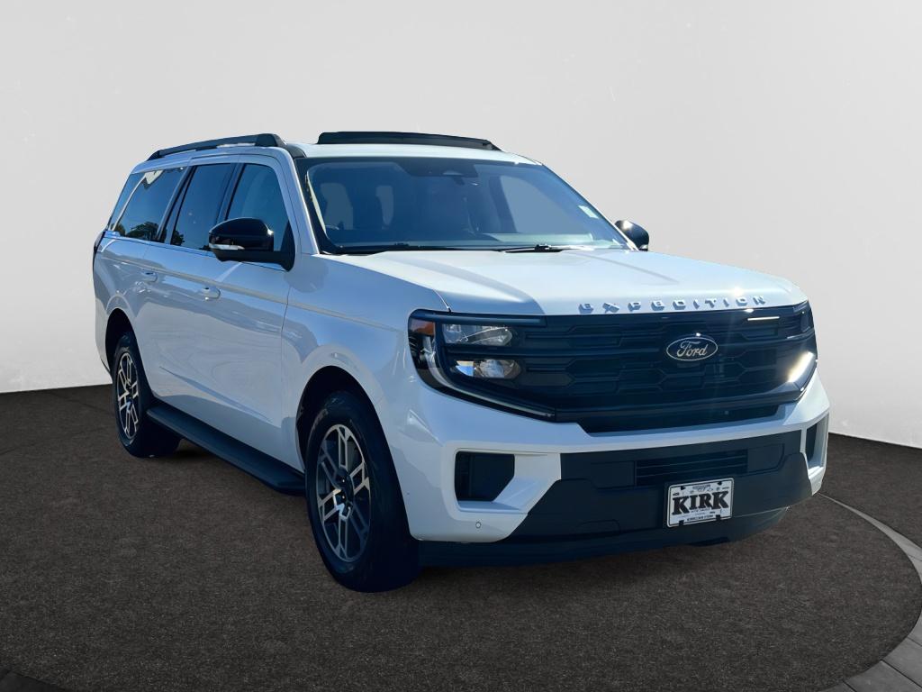 2025 Ford Expedition Active's photo