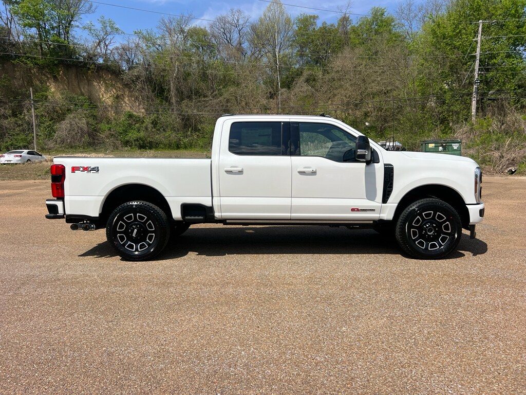 New 2026 Ford F-350 Platinum Crew Cab