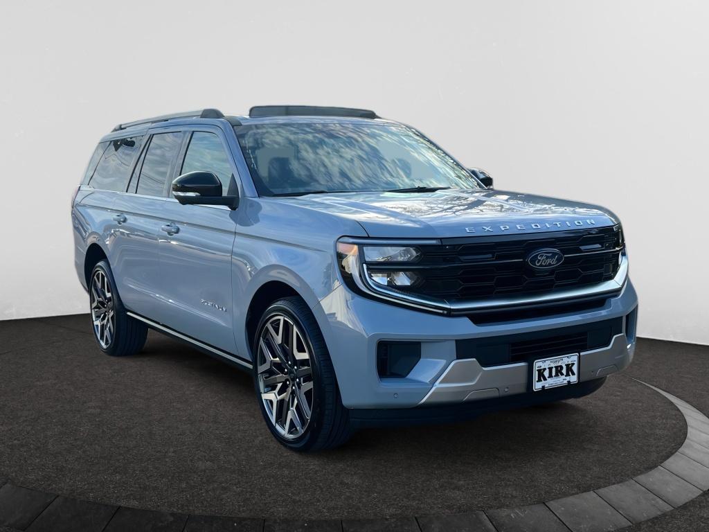 2025 Ford Expedition Platinum's photo