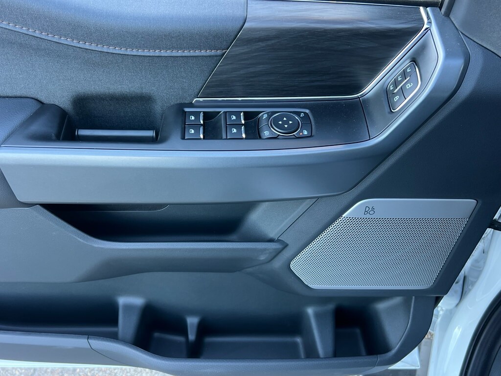 2025 Ford F-150 Lariat - Photo 10