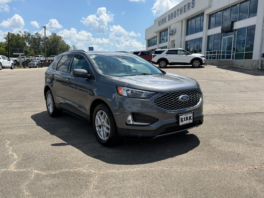 Used 2023 Ford Edge SEL Sport Utility