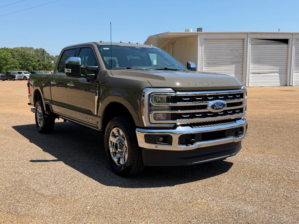 New 2026 Ford F-250 Lariat Crew Cab