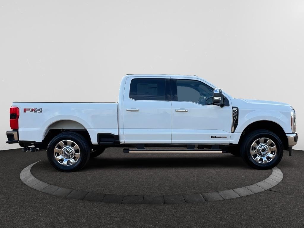 New 2026 Ford F-250 Lariat Crew Cab