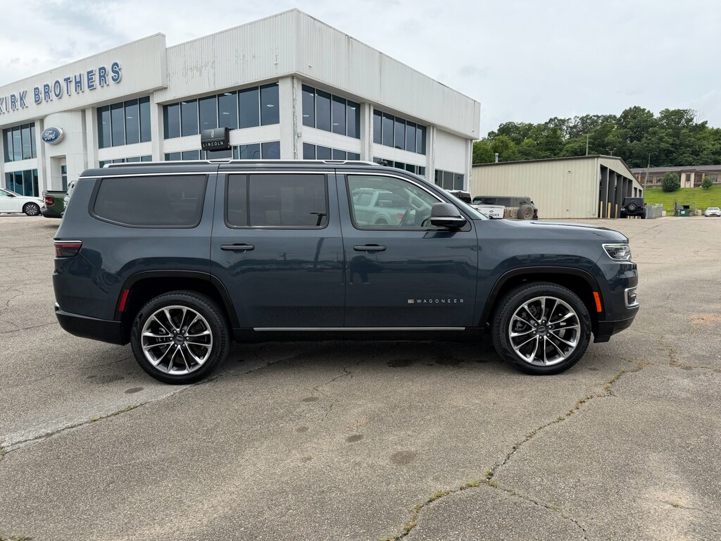 Used 2023 Jeep Wagoneer Series III Sport Utility