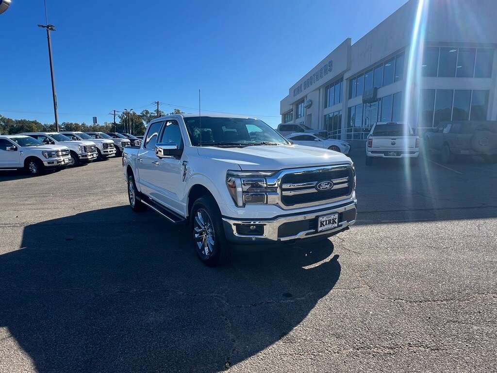 New 2025 Ford F-150 Lariat Truck SuperCrew Cab