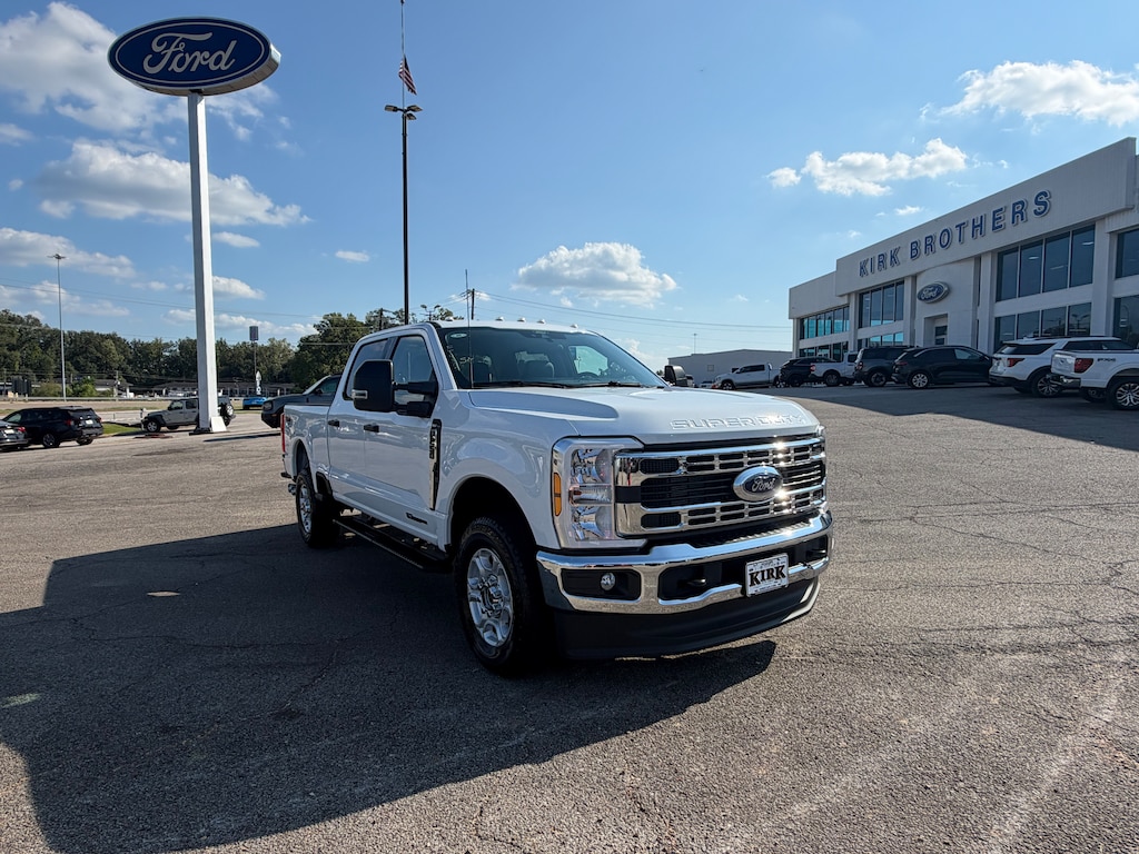 New 2026 Ford F-250 XLT Crew Cab