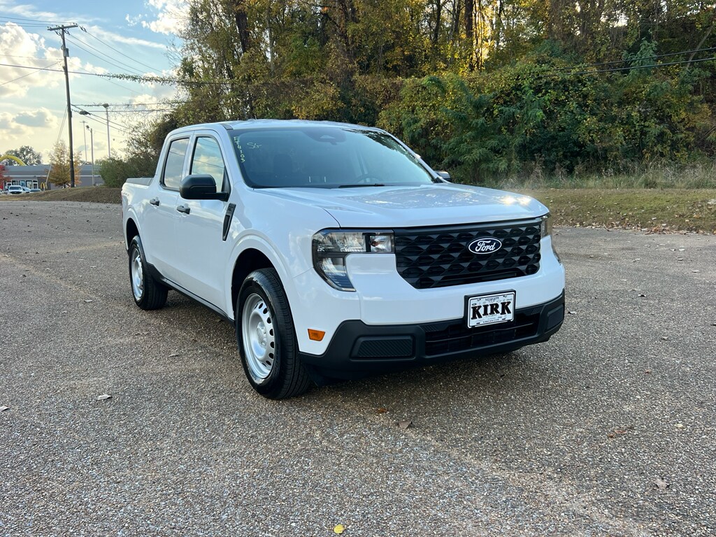 2025 Ford Maverick XL's photo