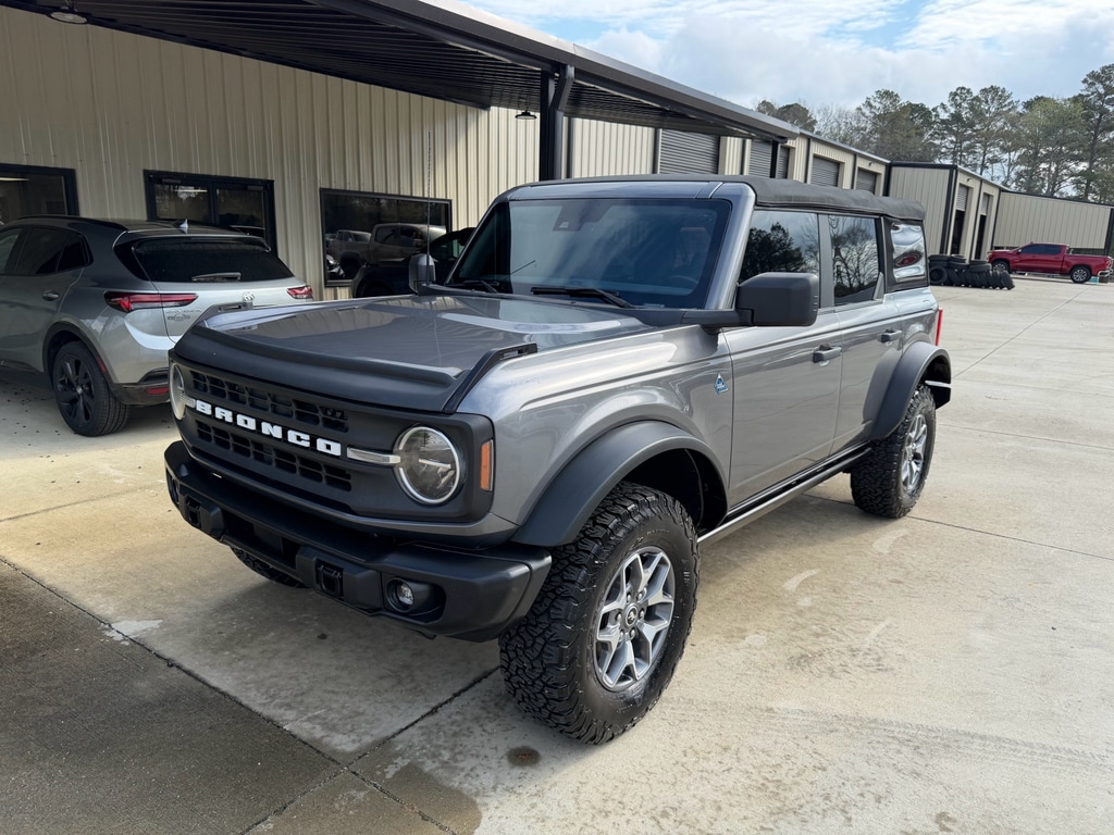 2022 Ford Bronco 4-Door Black Diamond