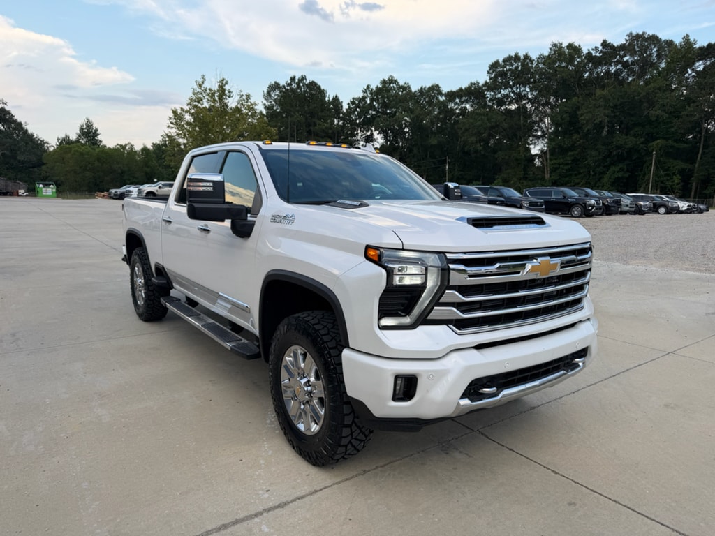 Used 2025 Chevrolet Silverado High Country Crew Cab