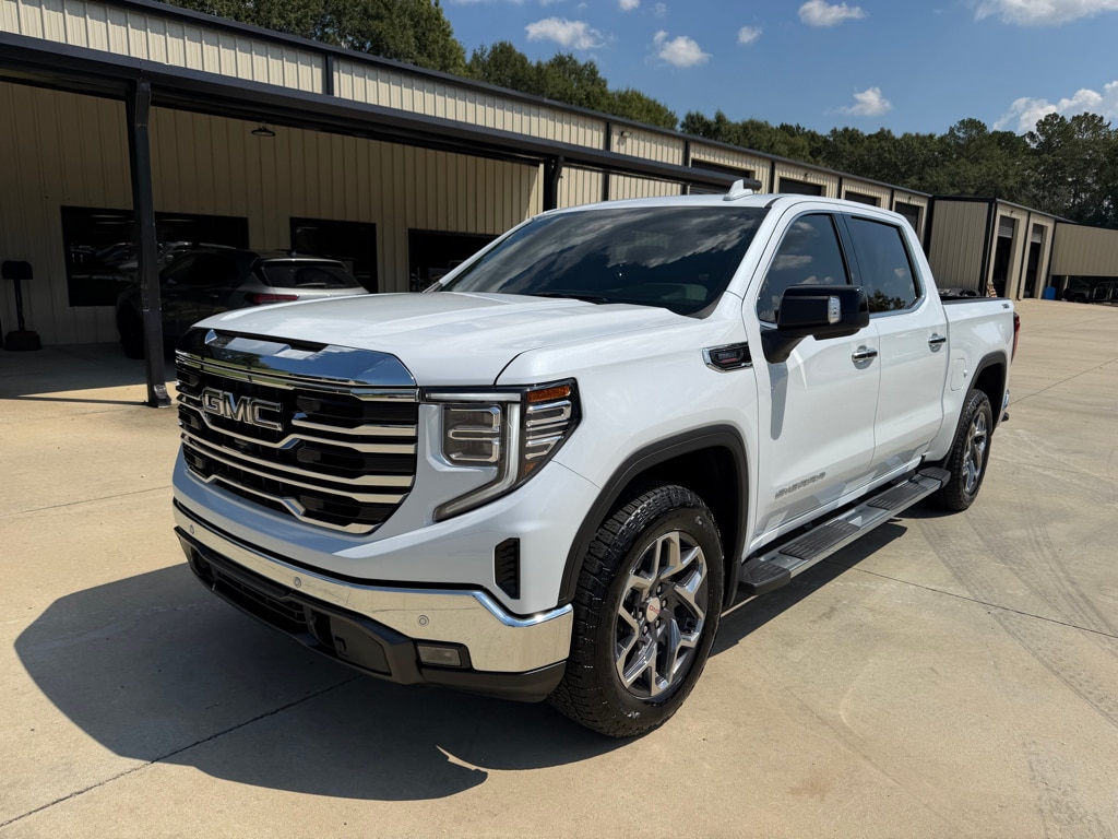 Used 2026 GMC Sierra SLT Crew Cab