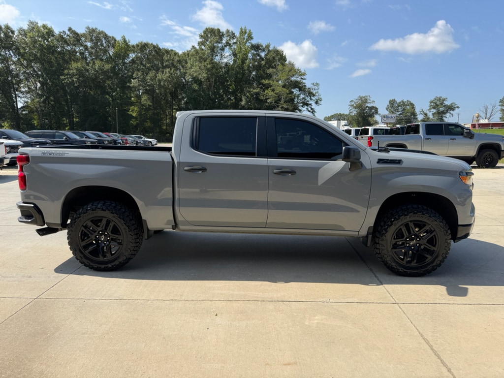 Used 2024 Chevrolet Silverado Custom Trail Boss Crew Cab