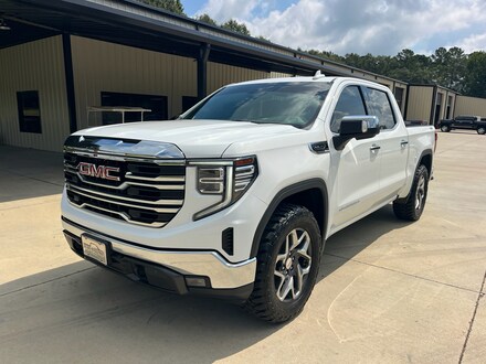 2023 GMC Sierra SLT Crew Cab