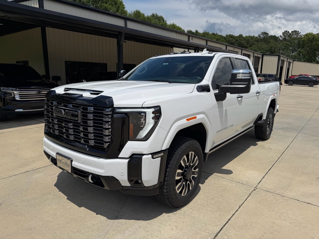 2025 GMC Sierra 4WD Crew Cab Long Box Denali Ultimate's photo