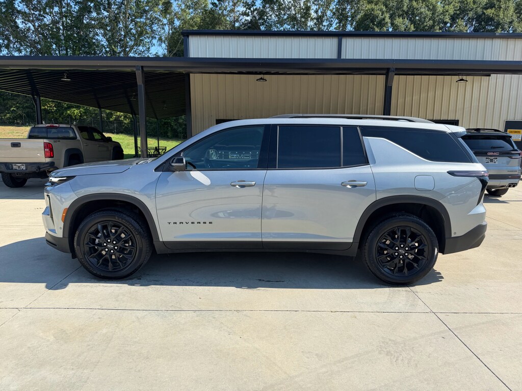 Used 2024 Chevrolet Traverse AWD LT Sport Utility