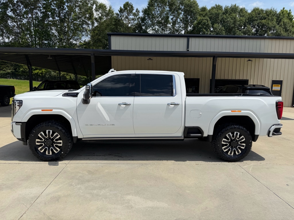 Used 2025 GMC Sierra Denali Ultimate Crew Cab