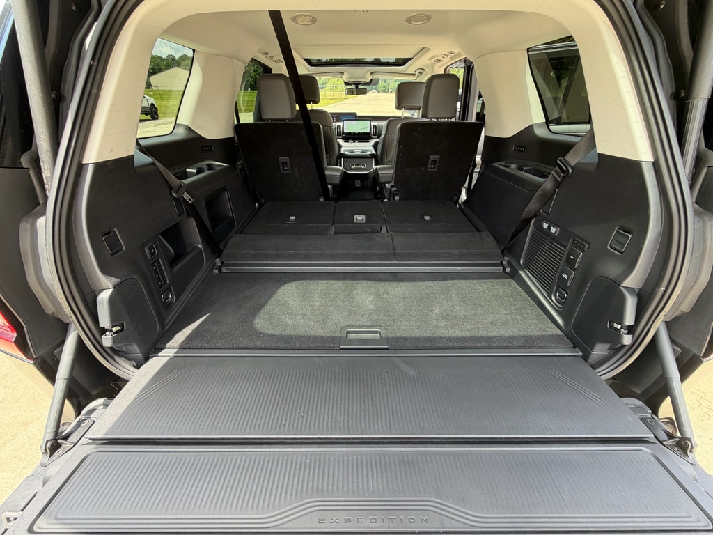 2025 Ford Expedition Active - Photo 10