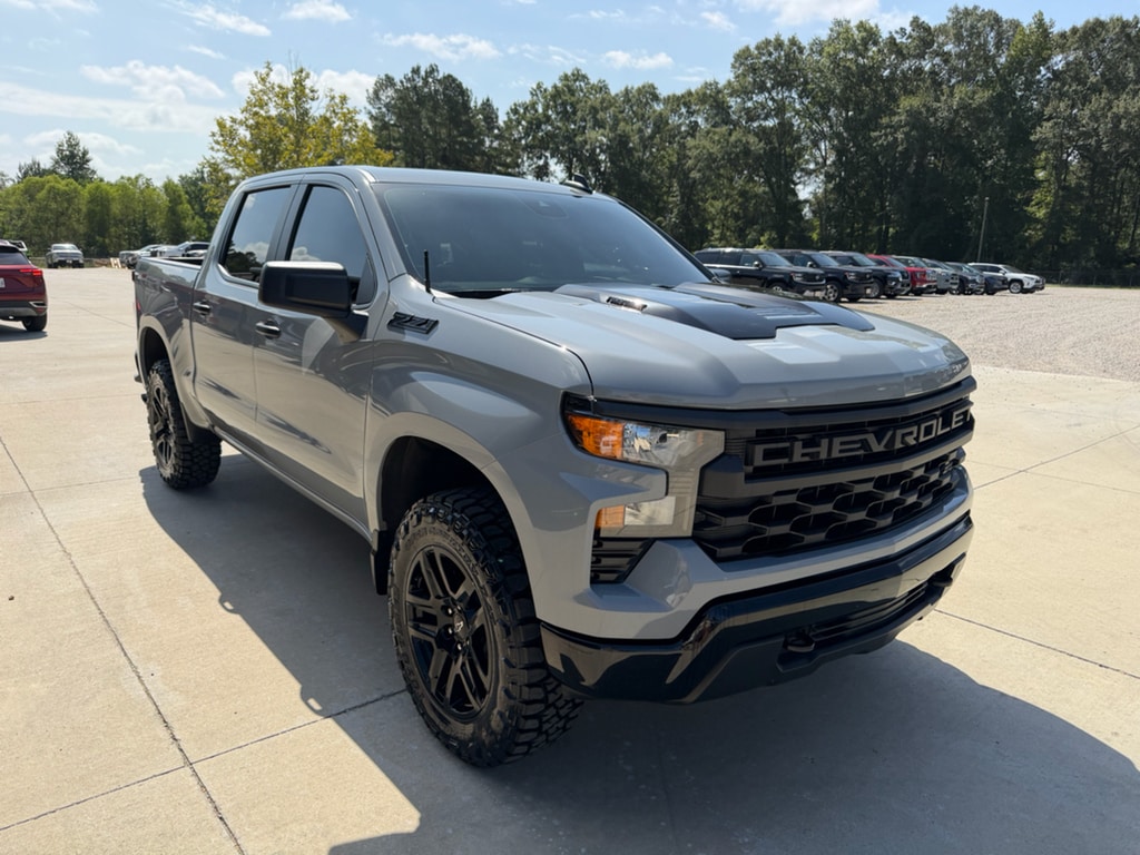 Used 2024 Chevrolet Silverado Custom Trail Boss Crew Cab