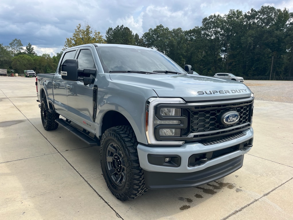 Used 2024 Ford F-250 Lariat Crew Cab