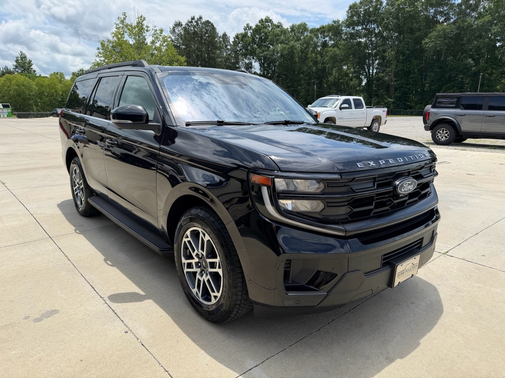 Used 2025 Ford Expedition Active Sport Utility