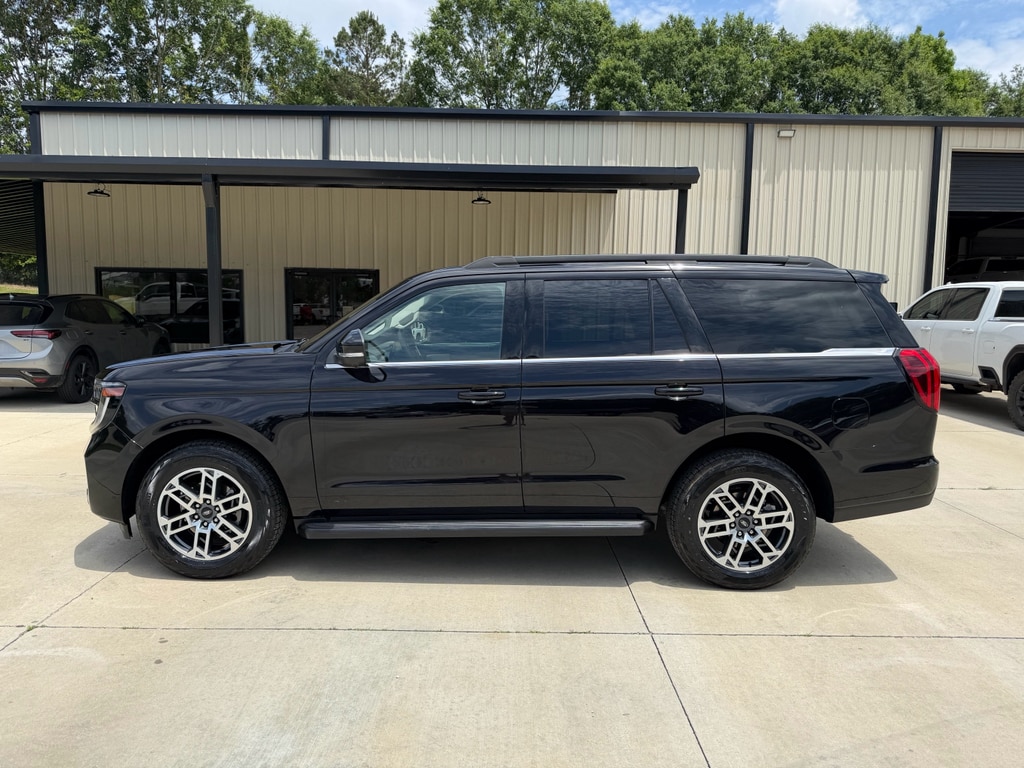 Used 2025 Ford Expedition Active Sport Utility