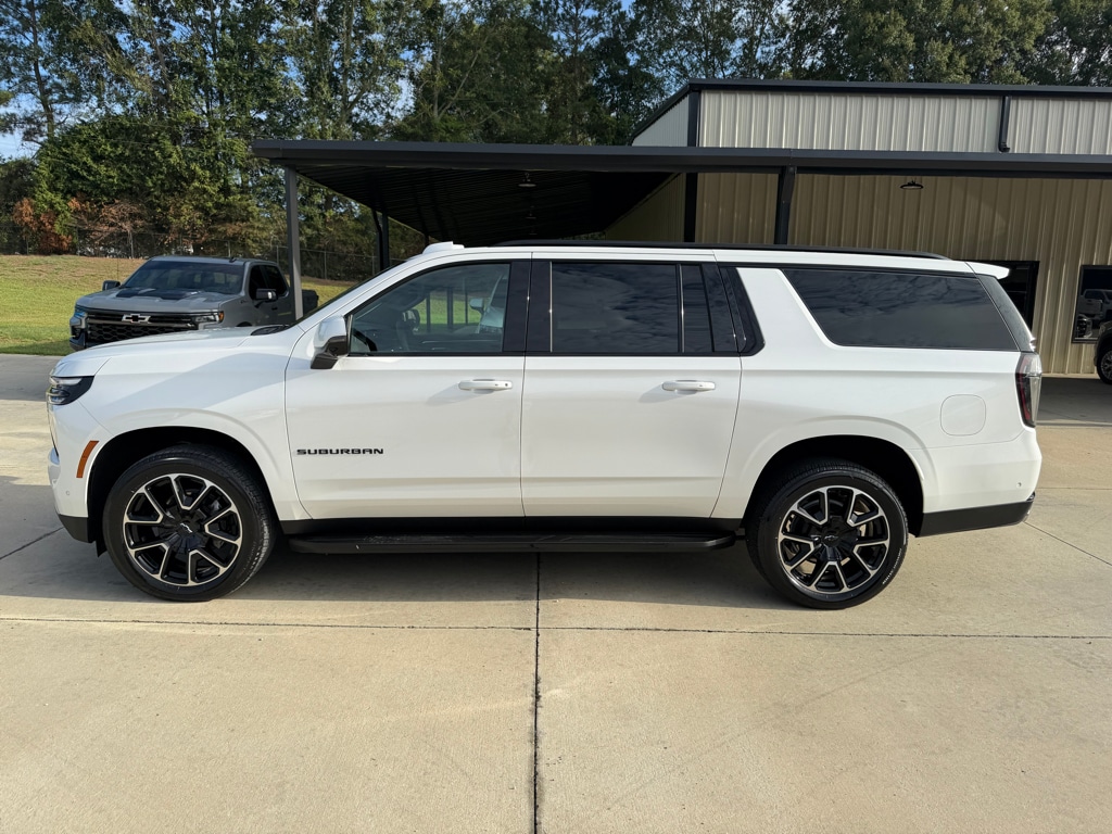 Used 2025 Chevrolet Suburban RST Sport Utility