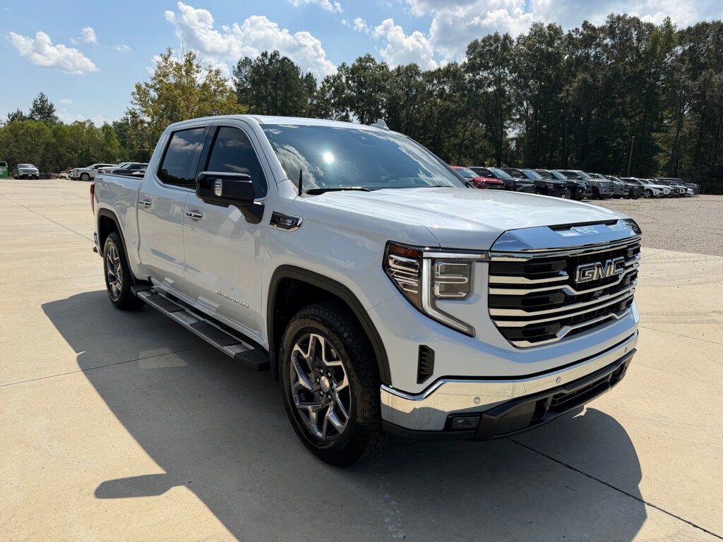 Used 2026 GMC Sierra SLT Crew Cab