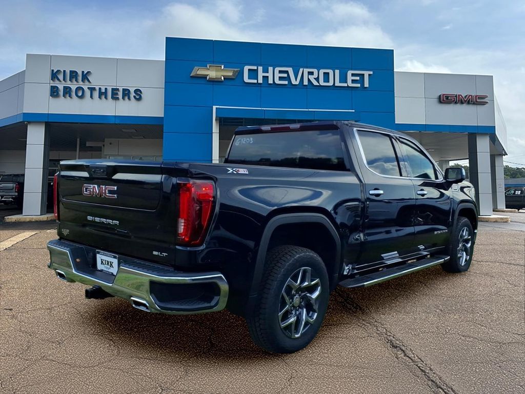 2026 GMC Sierra 1500 SLT - Photo 10