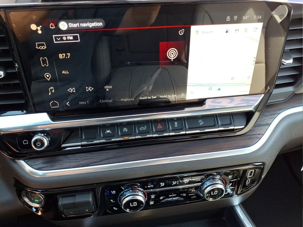 2026 GMC Sierra 1500 SLT - Photo 19
