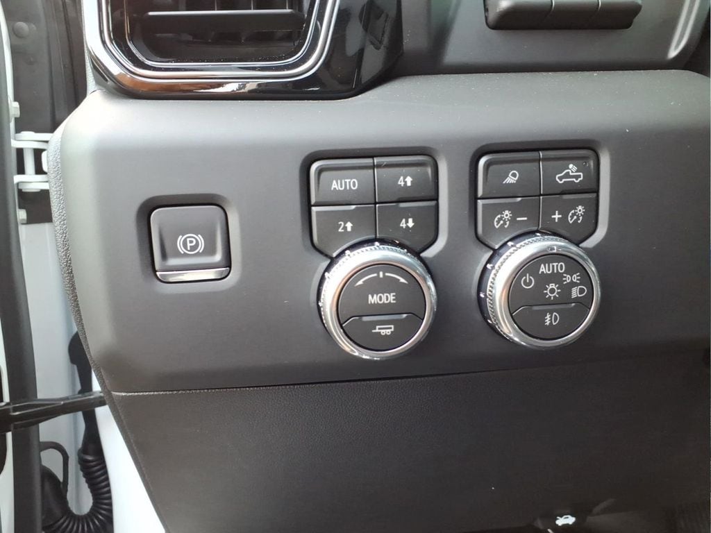 2026 GMC Sierra 1500 AT4 - Photo 18