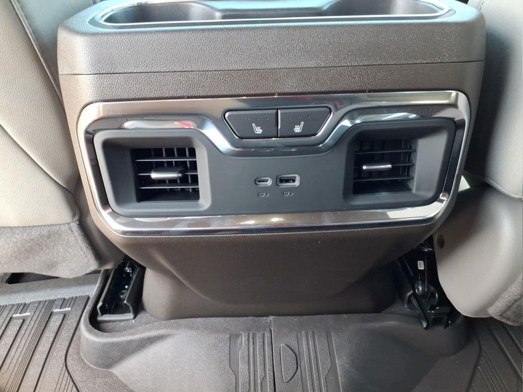 2026 GMC Sierra 1500 SLT - Photo 15