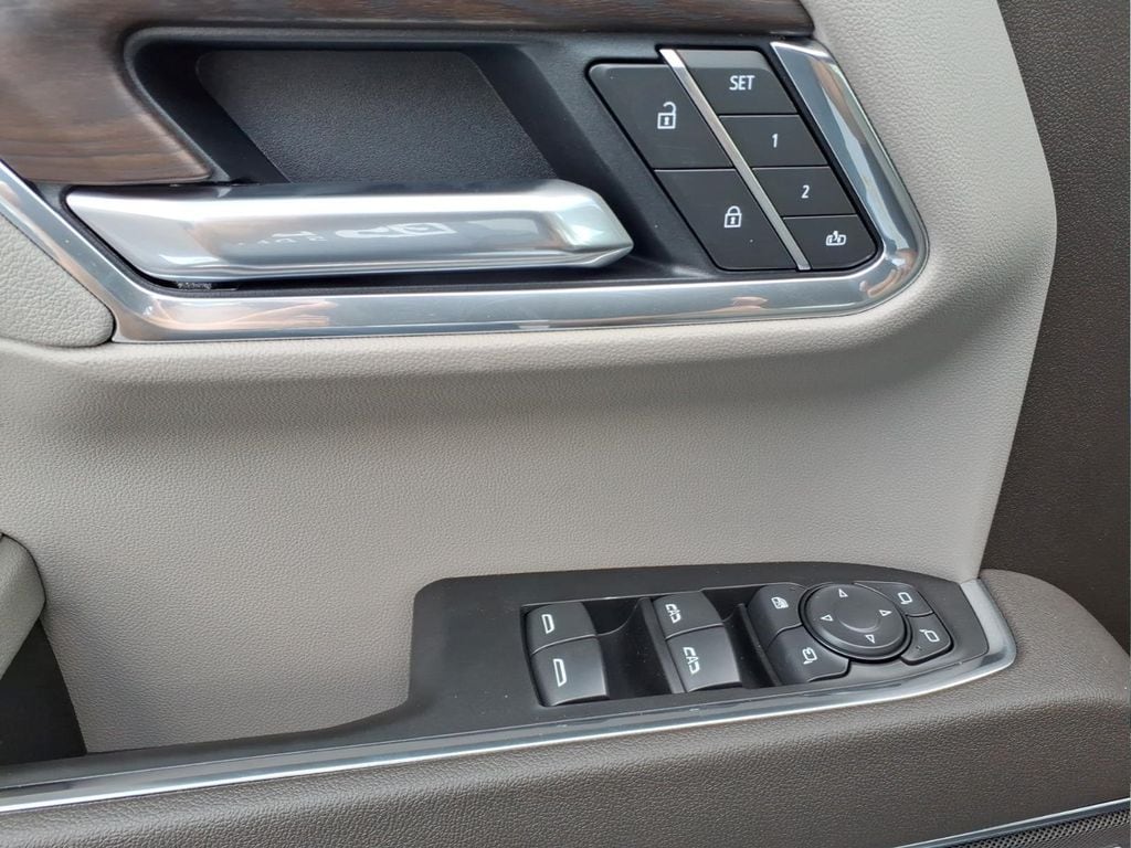 2026 GMC Sierra 1500 SLT - Photo 14